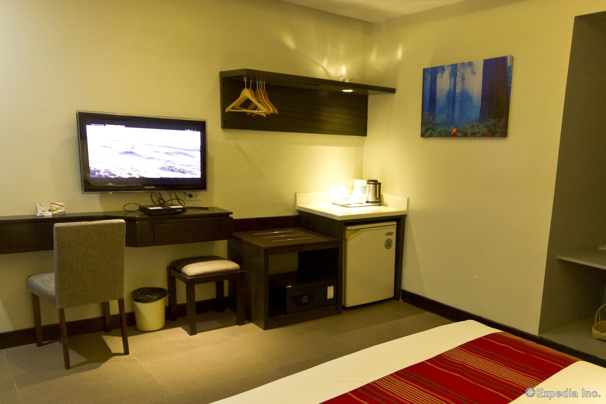 Castle Peak Hotel Cebu Esterno foto